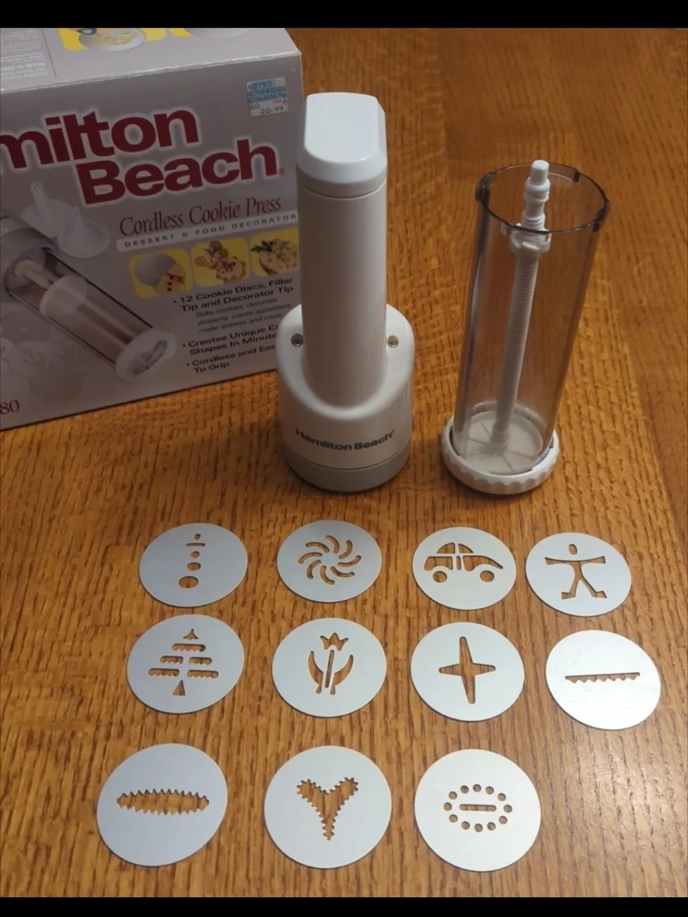 Hamilton Beach 80080 Cordless Cookie Press with Box (Missing 1 Disc & 2 Tips)
